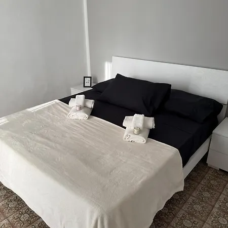 Your Oasis In The City! Apartman
