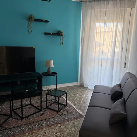דירה Your Oasis In The City!